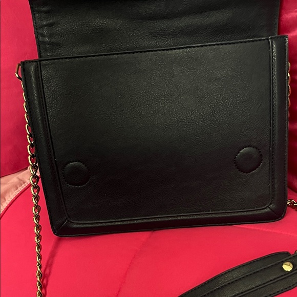 BCBG Paris Black Crossbody Bag with Gold Chain - Picture 4 of 6